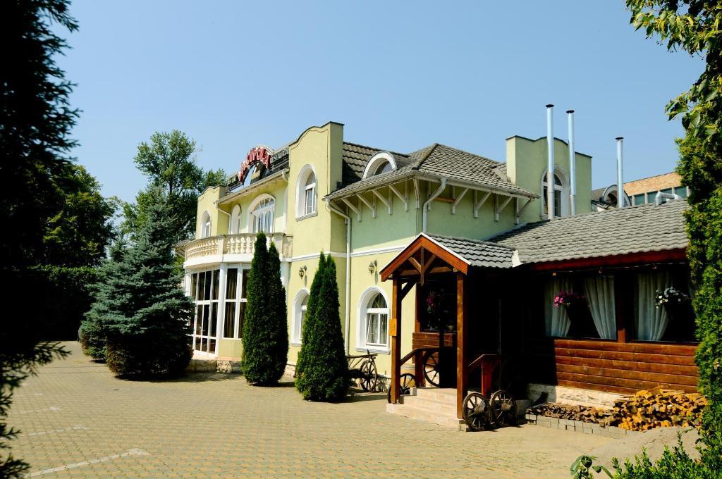 Pension La Cupola เตอร์กู-มูเรช ภายนอก รูปภาพ