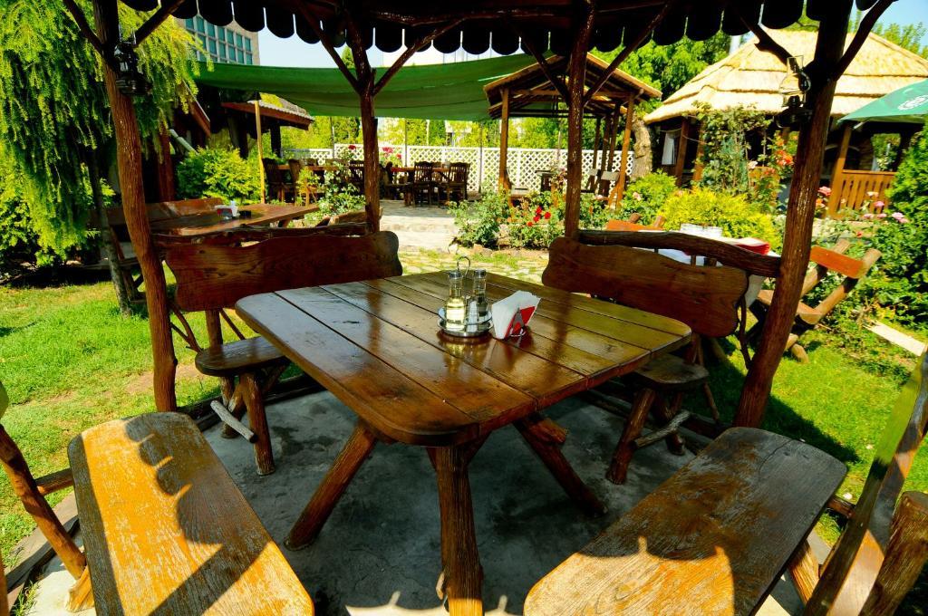 Pension La Cupola เตอร์กู-มูเรช ภายนอก รูปภาพ