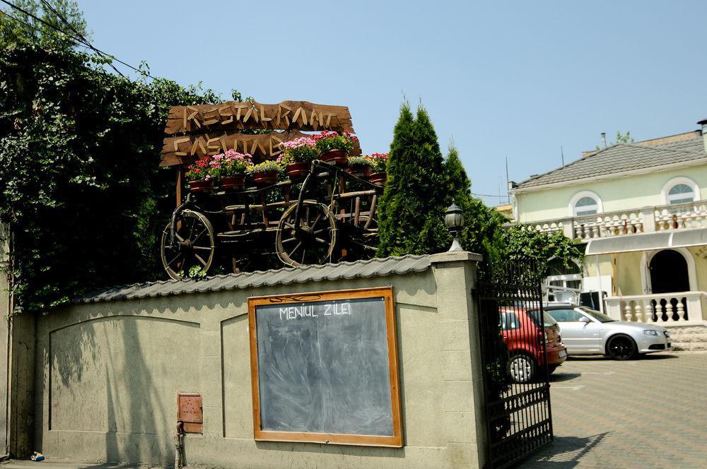 Pension La Cupola เตอร์กู-มูเรช ภายนอก รูปภาพ