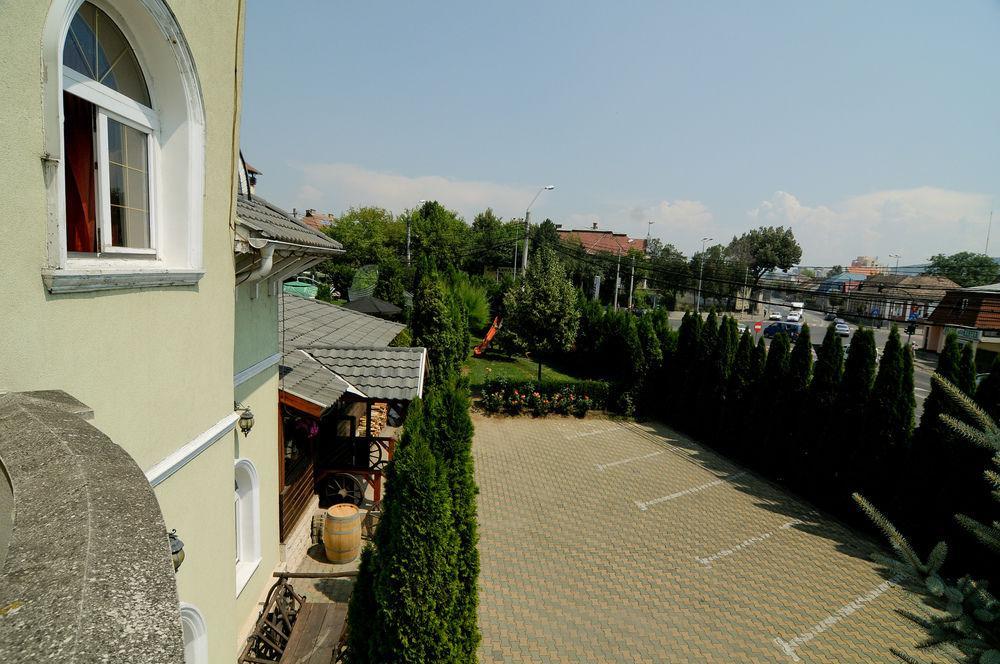 Pension La Cupola เตอร์กู-มูเรช ภายนอก รูปภาพ