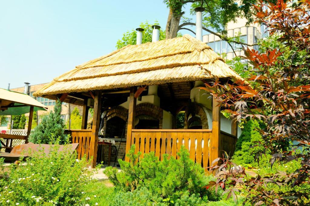 Pension La Cupola เตอร์กู-มูเรช ภายนอก รูปภาพ